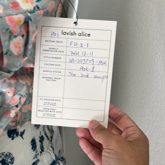 House of CB inspired floral top - Picture 3 of 3